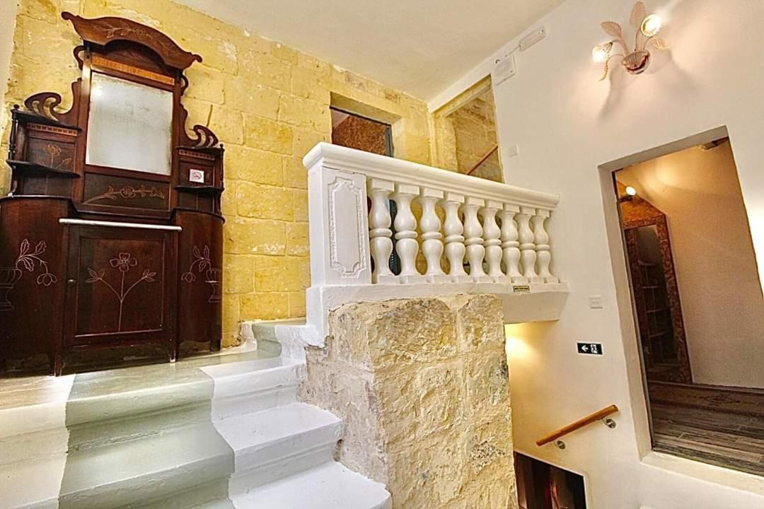 16 Agius De Soldanis Villa วิกตอเรีย ภายนอก รูปภาพ